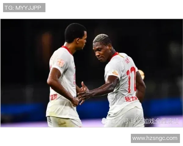 苏宁与深圳比赛裁判判罚争议引发热议球迷反应不一