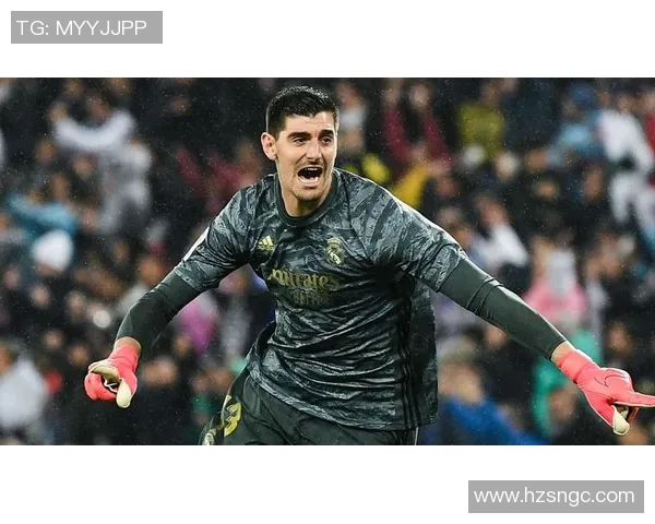 马丁内斯：从足球场上的明星到生活中的平凡英雄之路